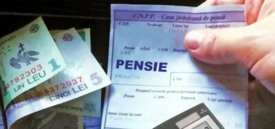 Pensionarii români care primesc 1.400 de euro pe card! Cine ia banii pentru a 13-a pensie