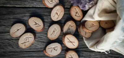 Runele aduc vești grele pe 4 ianuarie pentru aceste zodii. Cine primește ajutor divin neașteptat