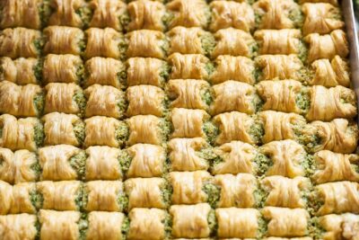 Ingredientul secret pe care turcoaicele îl pun în baclava. Așa iese crocantă și suculentă, e un deliciu!