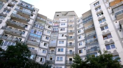 AMENZI URIAȘE pentru cei care stau la bloc! Ce nu ai voie să faci în casă fără acordul vecinilor. Legea nu te iartă