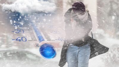 Vremea o ia razna de joi! Ninsori, polei și vânt de 100 km/h. În ce județe se depune un strat consistent de zăpadă
