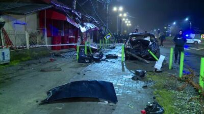 Scenă de film în Ilfov! Un turc a „decolat” cu mașina și a aterizat pe acoperișul unui magazin. Martorii au amuțit