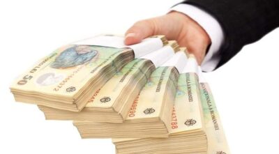 LOVITURĂ PENTRU ROMÂNII CU RATE LA BANCĂ! CE SE ÎNTÂMPLĂ CU DOBÂNZILE DIN 2026. ANUNȚUL E CLAR PENTRU TOȚI