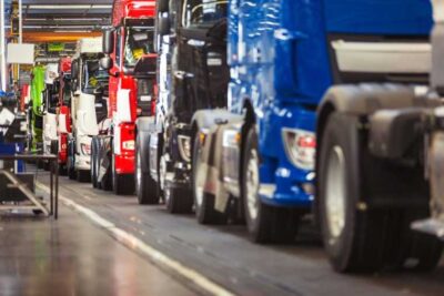 Moarte cumplită pentru un inginer român în Italia! A fost strivit de o placă metalică sub ochii colegului
