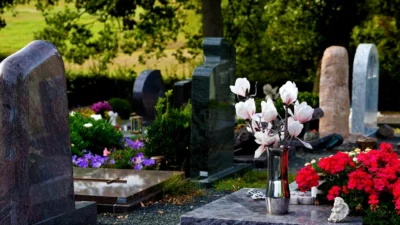 Mai scump decât un apartament! Cât a ajuns să coste un loc de veci în cimitirul Bellu. Prețurile sunt ireale!