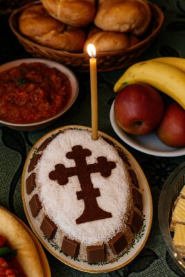 Ce se dă de pomană de Izvorul Tămăduirii! Obiceiul care aduce sănătate și noroc în casă. Nu uita să împarți aceste pachete