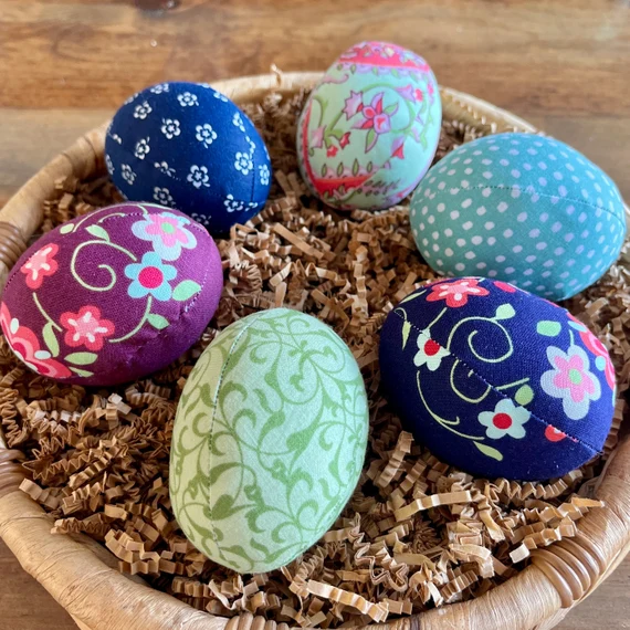 Când pică Paștele Blajinilor în 2026! Tradiția pe care puțini o știu: ce se dă de pomană pentru sufletele celor adormiți