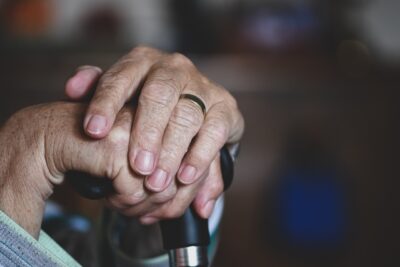Documentul care te scapă de pensia mică! Ce trebuie să bifezi ca să primești banii înapoi în doar 5 minute