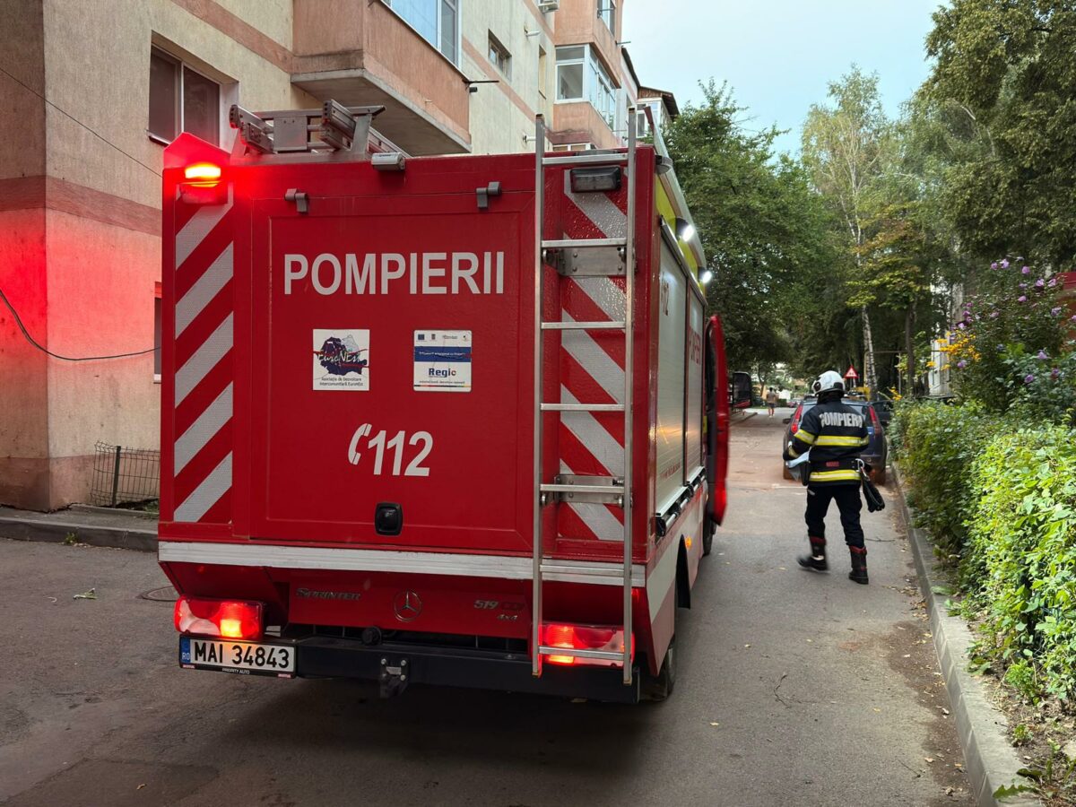 Incendiu la un centru pentru vârstnici din Sighișoara. Zeci de persoane evacuate și o persoană la spital