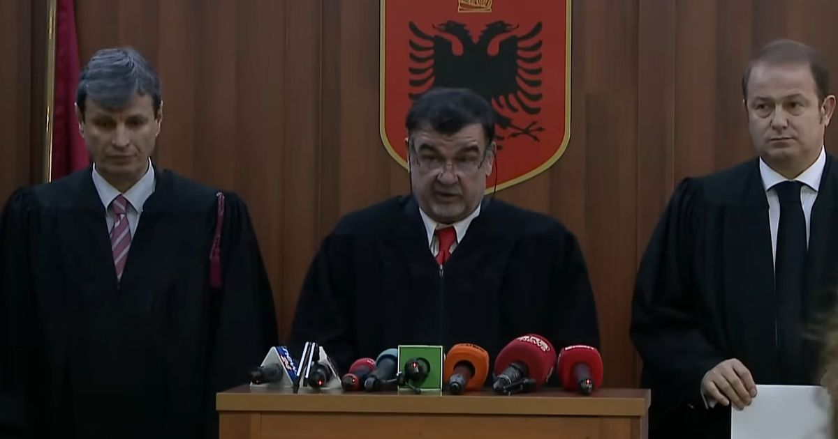 Nu se poate așa ceva! Judecătorul împușcat mortal în sala de judecată este chiar…
