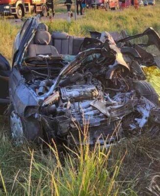 Sfârșit cumplit pentru un cuplu din Brăila! Remorca unui camion s-a desprins și le-a strivit mașina în mers