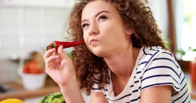 Alimentul care te scapă de bolile de inimă și slăbește rapid! Cine trebuie să îl evite de urgență din cauza bolilor digestive