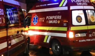 Impact violent între un TIR și o mașină în Cluj! Ce au găsit medicii ajunși de urgență la Fundătura