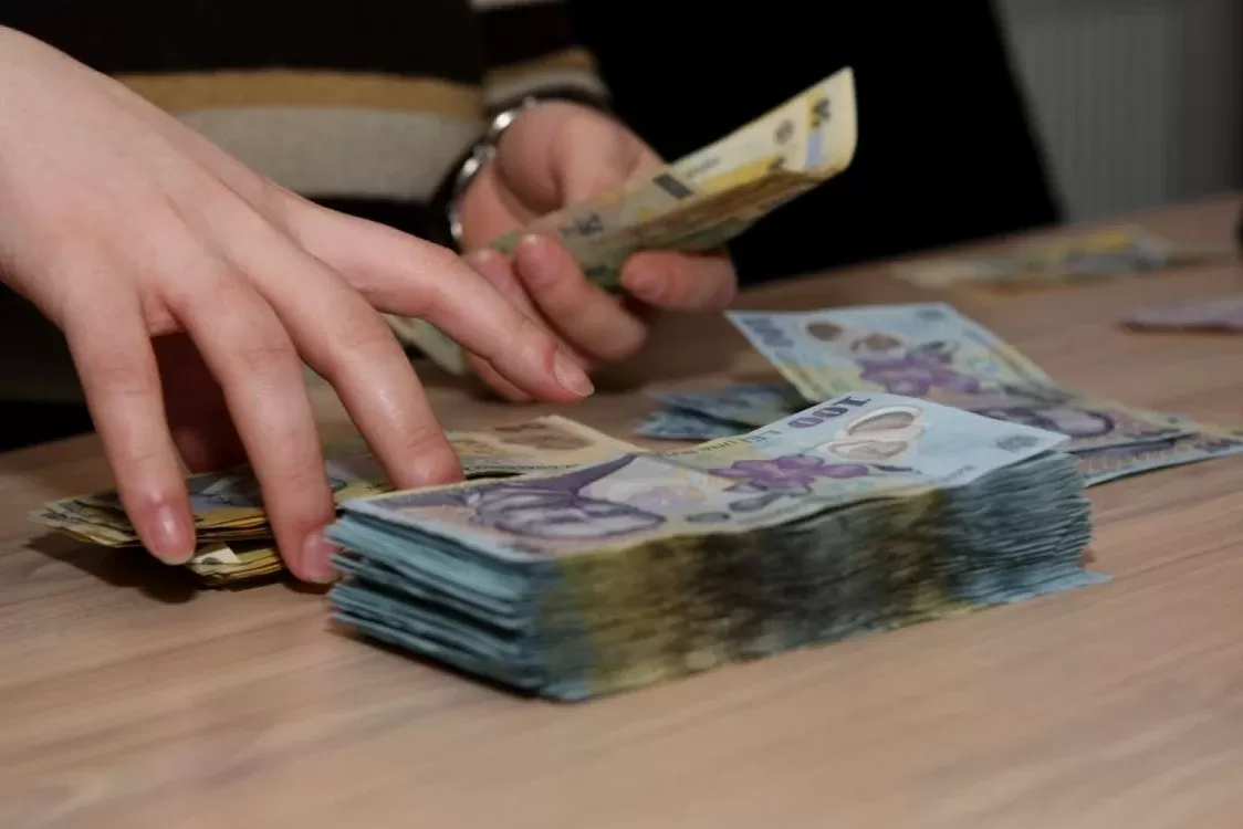 Anunțul momentului pentru pensionari: Ce sume de bani intră în conturi în decembrie, fără nicio cerere