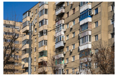 Amendă uriașă pentru românii care stau la bloc sau curte! Ce nu mai ai voie să faci cu garajul tău, legea e clară