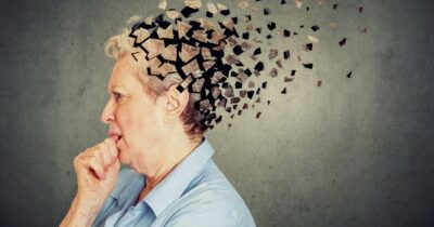 OMS dă vestea momentului: Obiceiul banal care îți salvează creierul de demență. Ce trebuie să faci zilnic