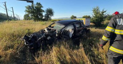 Tragedie cumplită în Suceava! Un bărbat a murit după ce mașina i-a fost spulberată de …