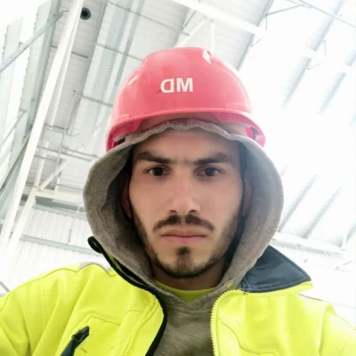 S-a mutat în Anglia și a uimit pe toată lumea! Din ce a ajuns să facă bani un român după ce și-a luat propria casă