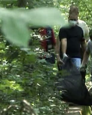 Tragedie fără margini! Un bărbat de 45 de ani a fost găsit spânzurat în pădure. Rudele au făcut descoperirea