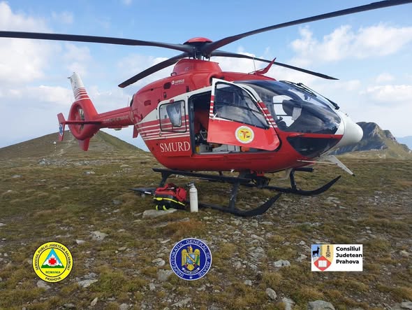Clipe de coșmar pe munte! Patru alpiniști au căzut în gol, o femeie a murit după ce coarda a ceda