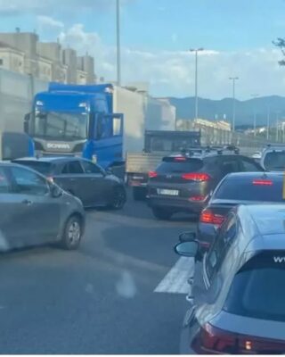 Gestul nebunesc al unui șofer român în Croația! A condus TIR-ul pe contrasens și a opus rezistență la arest