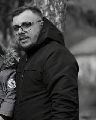 Tragedie pe șosea! Mădălin, un tânăr de 25 de ani, a murit strivit de un stâlp. A lăsat în urmă un copil mic