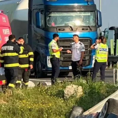 Dezastru pe Autostrada Soarelui! O mașină s-a răsturnat, un om a murit. Trafic de coșmar pe A2