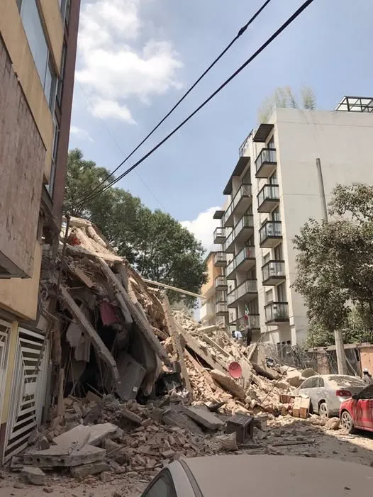 Panică totală după seismul de 7,4 grade! Imagini greu de privit din zonele afectate de furia naturii
