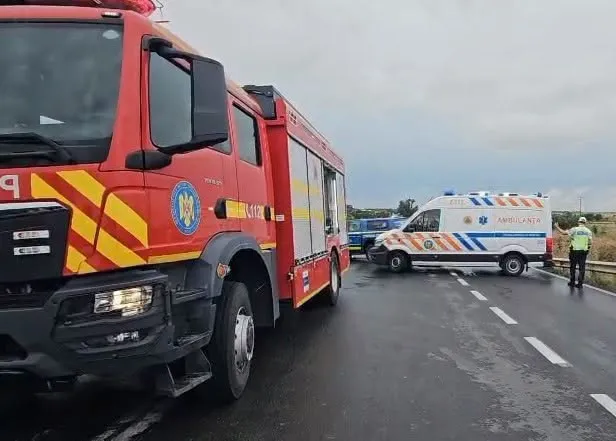Accident mortal la ieșirea din Techirghiol. O femeie a murit după impactul dintre un autoturism și un autotren
