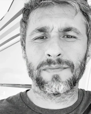 Scandal monstru în miez de noapte! Dragoș Bucur, amenințat cu bătaia de vecini. A intervenit Poliția!
