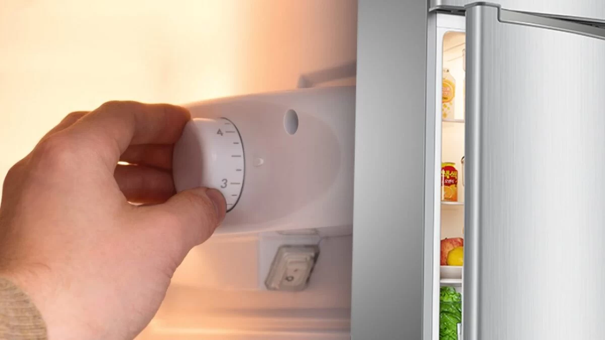 Greșeala uriașă pe care o faci cu frigiderul! Alimentele care se strică imediat dacă le ții la rece vara