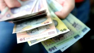 Banii pentru elevii de 10! Ce sume primesc tinerii care au luat nota maximă la Evaluarea Națională și Bac 2026