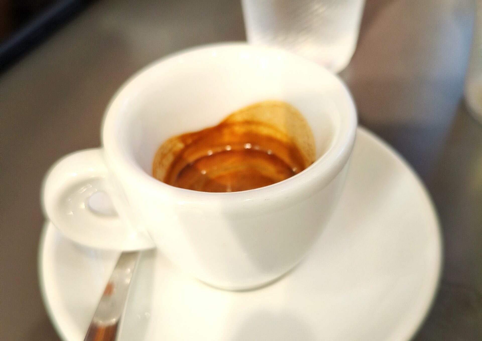 Câte cești de cafea trebuie să bei zilnic, de fapt. Anunțul făcut de cardiologi