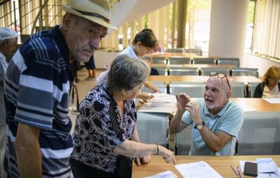 Schimbări majore la pensie! Cine sunt româncele vizate direct de noile reguli din august 2026