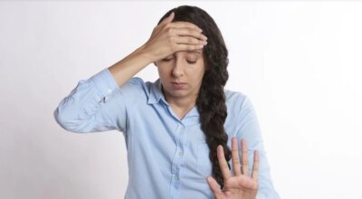 Simți că se învârte camera? Semnul care îți spune că ai un AVC, chiar dacă nu ai fața căzută sau brațul amorțit