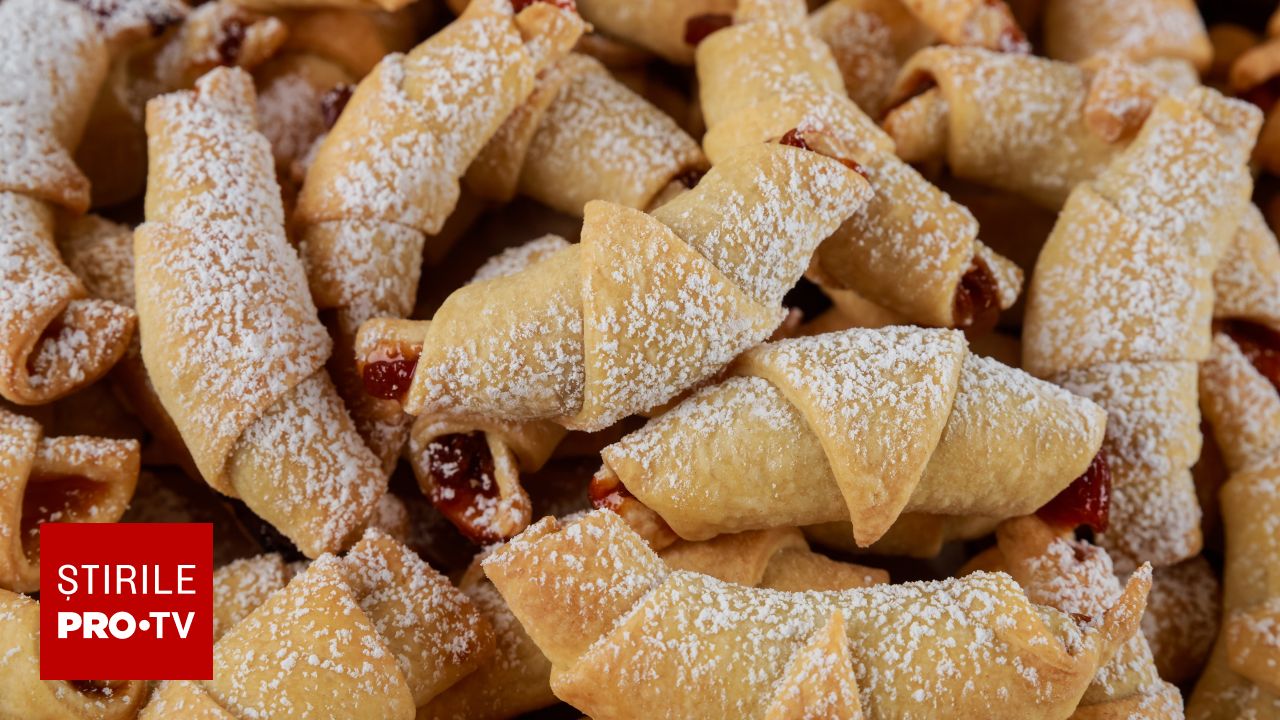 Secretul pentru cele mai fragede cornulețe! Ce trebuie să pui în aluat ca să se topească în gură