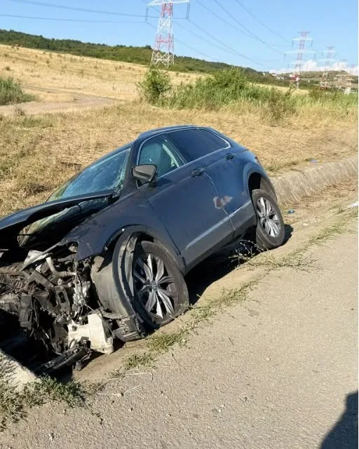 Accident grav la intrare în Cluj-Napoca. O fetiță de nouă ani a murit la spital după impactul cu un cap de pod