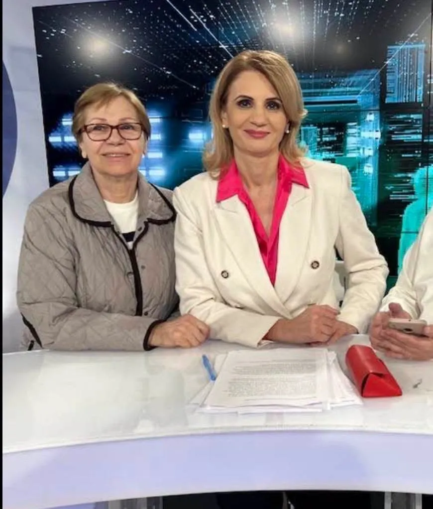 Doliu în televiziune. Anca Alexandrescu și-a pierdut mama la cinci ani după moartea tatălui