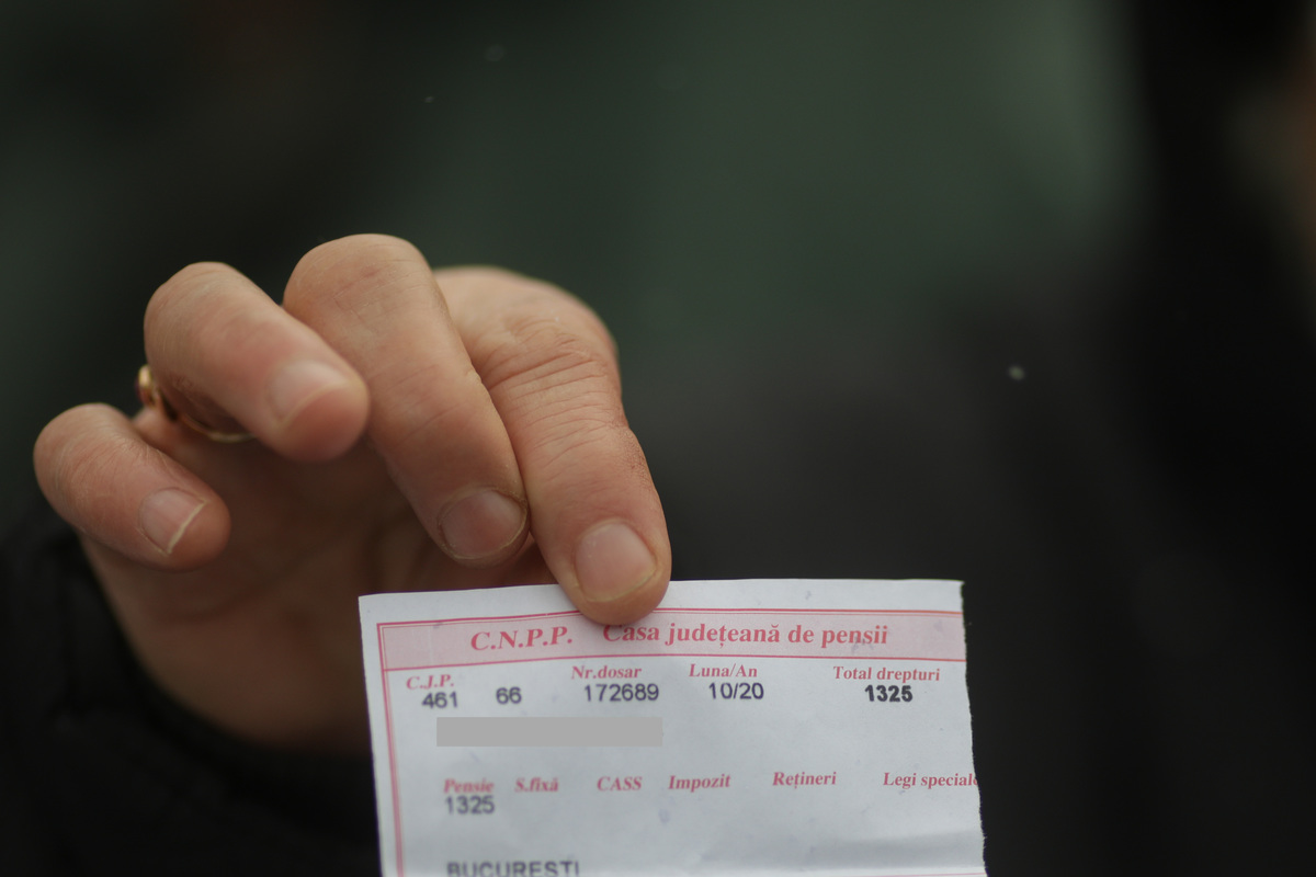 Ce trebuie să faci cu taloanele de pensie. Detaliul pe care mulți pensionari îl ignoră complet