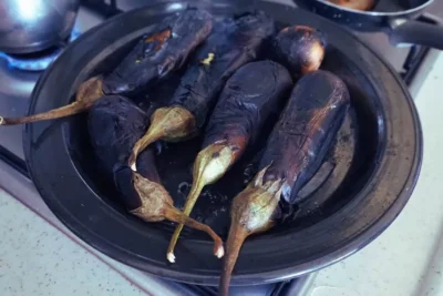 Secretul pentru vinete coapte ca la carte. Cum să le păstrezi pentru iarnă fără să își piardă aroma