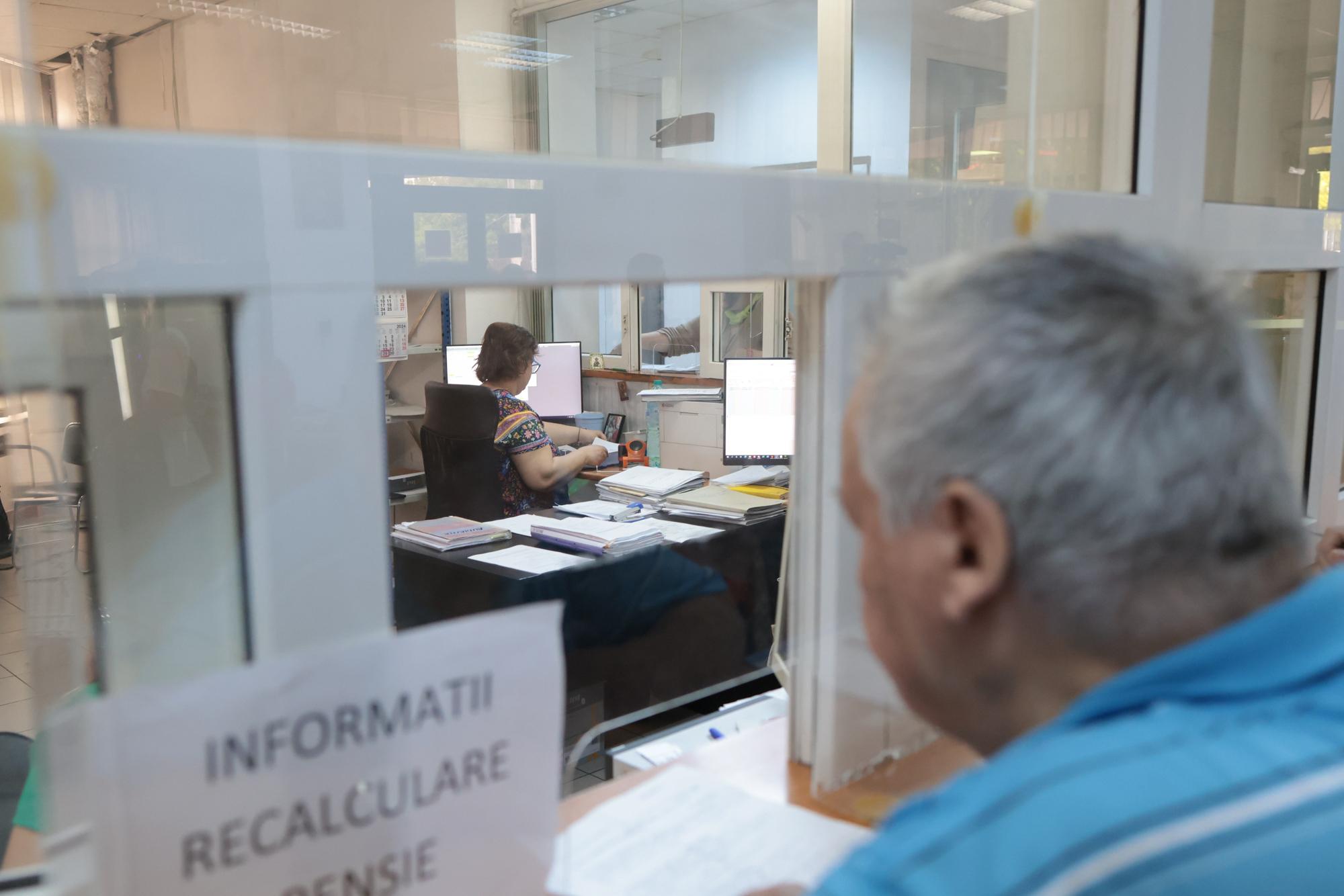 Nu ți-ai primit decizia de pensie sau recalcularea e greșită? Ce trebuie să faci chiar acum pentru a nu pierde bani
