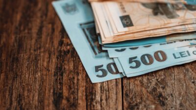 Banii pe care statul îi dă în 3 zile lucrătoare! Ce acte trebuie să depuni urgent la Casa de Pensii