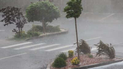 Vremea o ia razna în România! ANM a actualizat prognoza: Hărțile arată unde lovesc vijeliile
