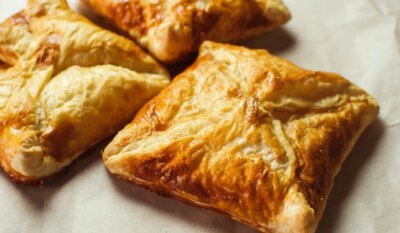 Cum faci acasă merdenelele crocante pentru care românii stau o oră la coadă