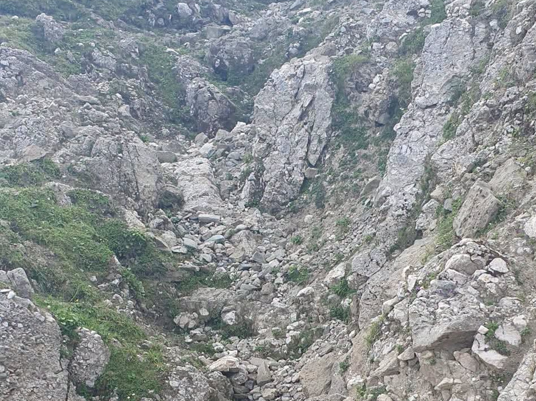 Misterul dispariției tânărului britanic din Bucegi. Ce s-a întâmplat în ultima convorbire cu Salvamont