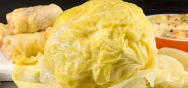 Secretul pentru o varză murată perfectă. Ce trebuie să faci în primele zile ca să iasă crocantă