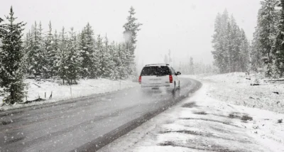 Administrația Națională de Meteorologie anunță ploi torențiale și vijelii în toată țara. Vremea se va răci brusc