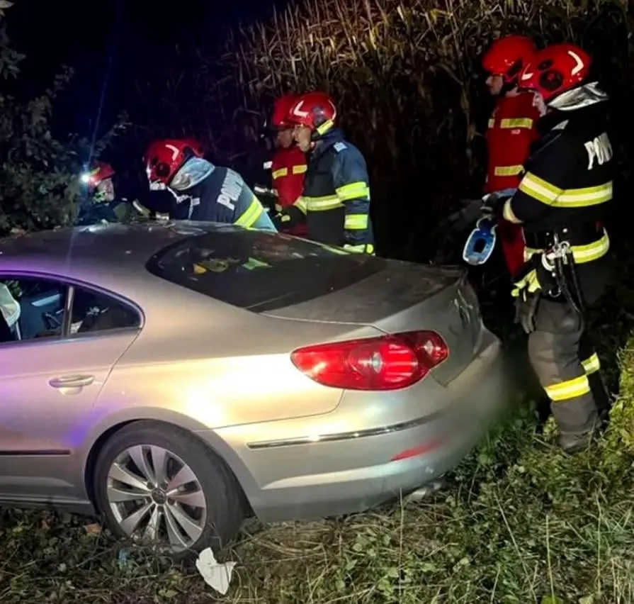 Tragedie rutieră în Prahova. Doi tineri și-au pierdut viața după un accident grav