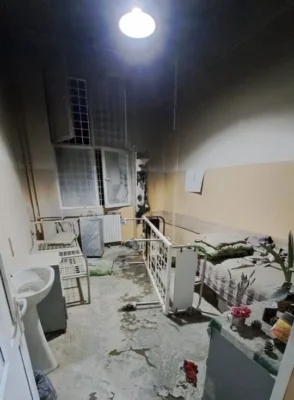 Incendiu la Spitalul de Psihiatrie din Bihor. Peste o sută de persoane evacuate după ce o pacientă a dat foc salonului
