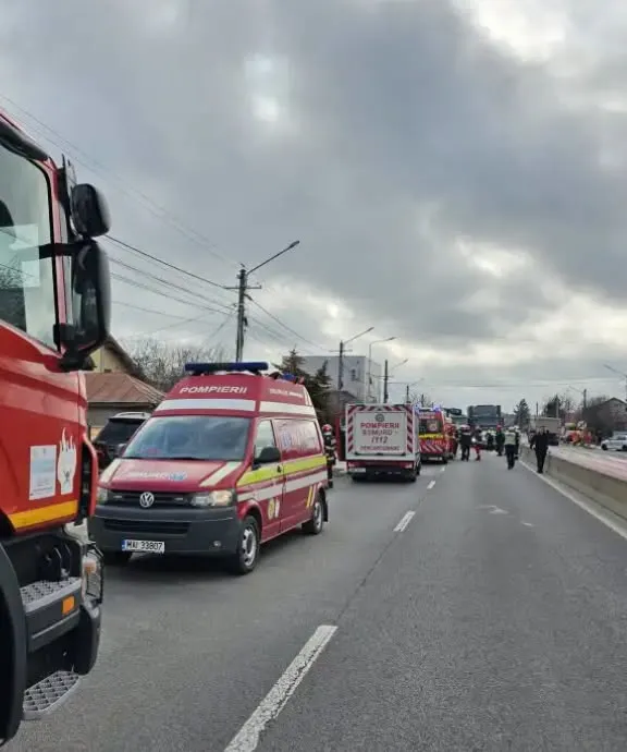 Tragedie rutieră în Dâmbovița. O fetiță de trei ani a murit după ce o șoferiță a virat fără să se asigure
